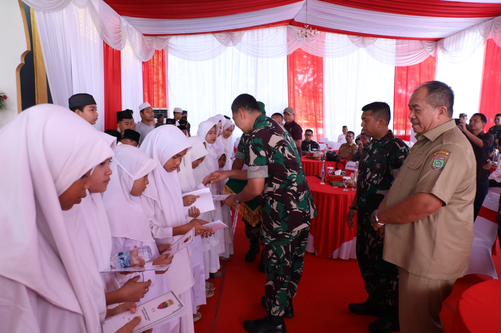 Bupati asahan dan forkopimda sambut kunjungan kerja pangdam I/BB di asahan.