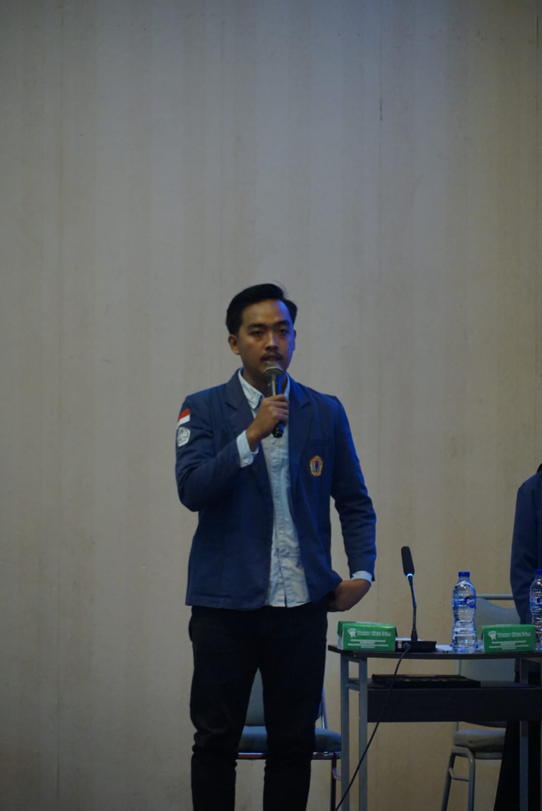 RESMI DI LANTIK, KETUA BEM UNRAM MAVI ADIEK GARLOSA KECAM KETERLIBATAN TNI DALAM PENANGANAN HUKUM SIPIL.